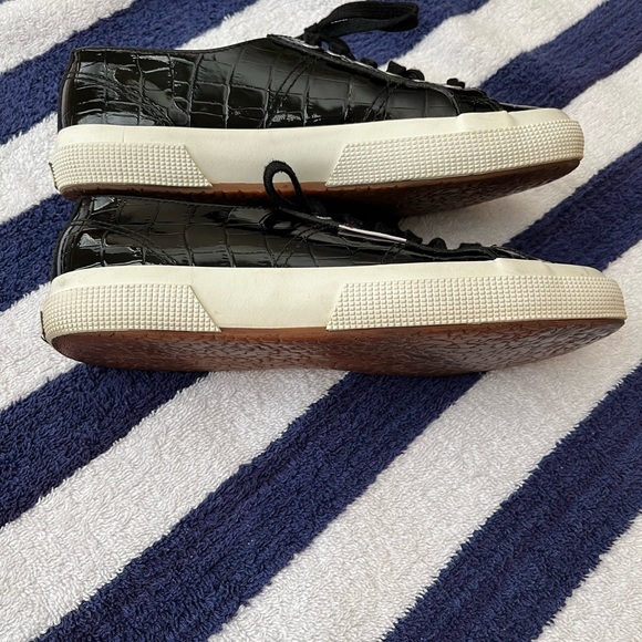 GUC- Black Patent Superga Sneakers - Picture 3 of 9